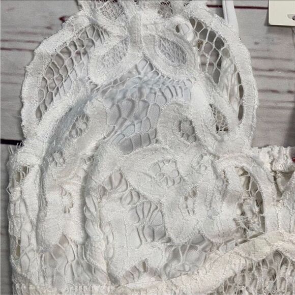 Francesca’s Dina Be Ivory Lace Bralette Size XS - Picture 8 of 9